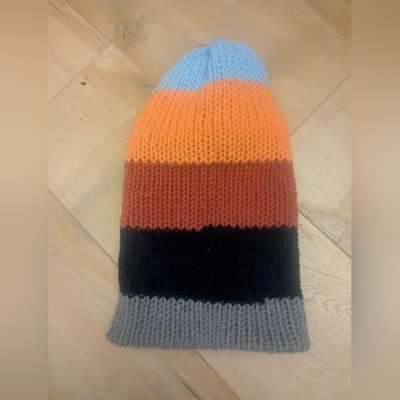 Beanie - Picture 2 of 3